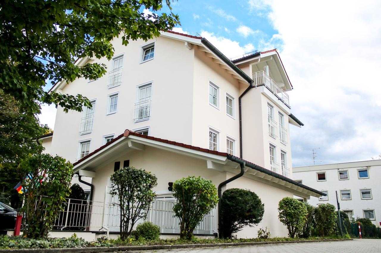 Boutique Hotel Beckenlehner อุนเทอร์ฮาคิง ภายนอก รูปภาพ