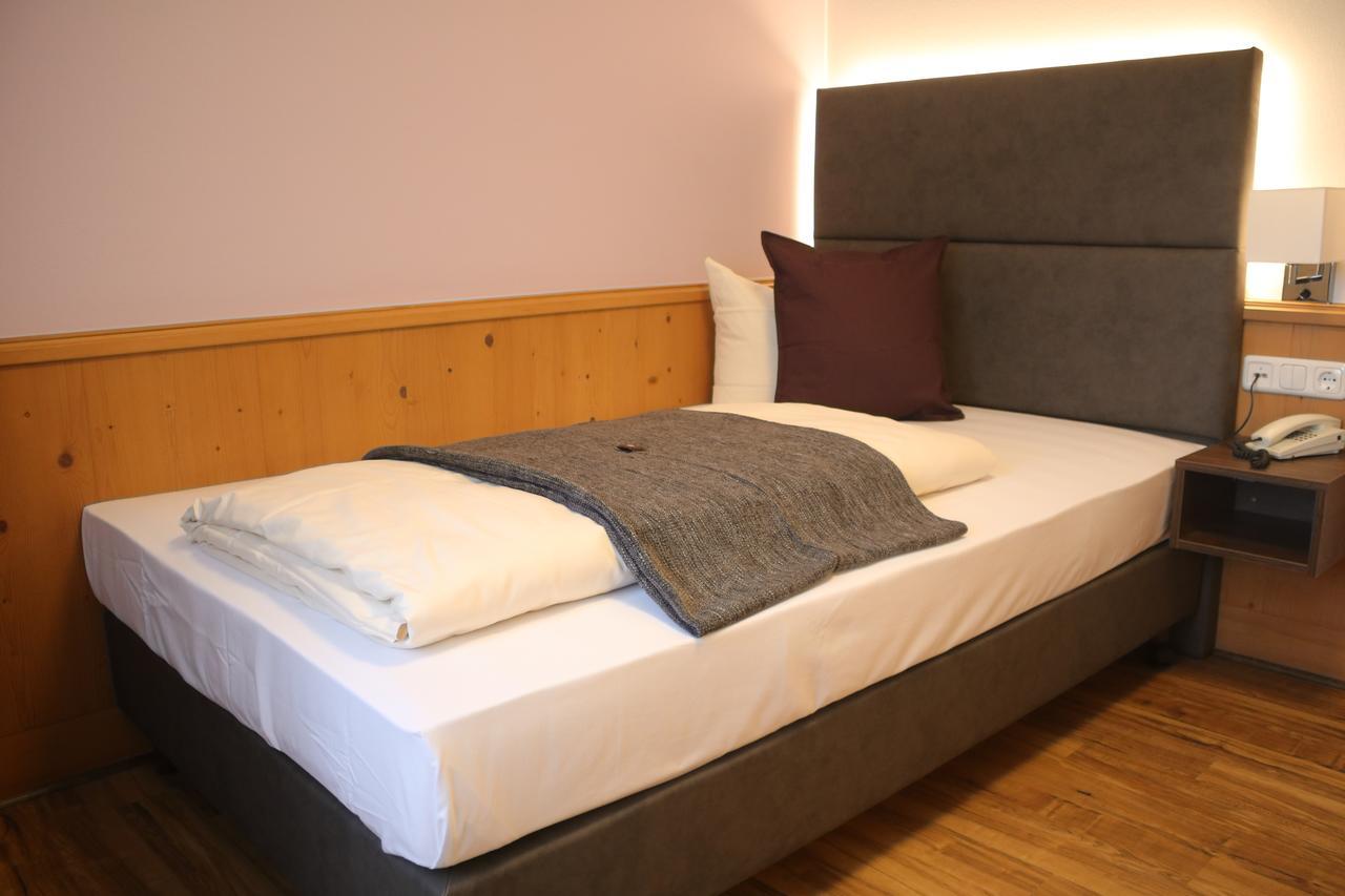 Boutique Hotel Beckenlehner อุนเทอร์ฮาคิง ภายนอก รูปภาพ
